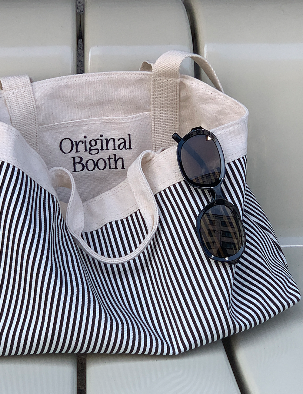 stripe reversible bag - deep black
